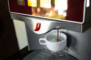 Чому кавомашина самообслуговування потрібна для АЗС?