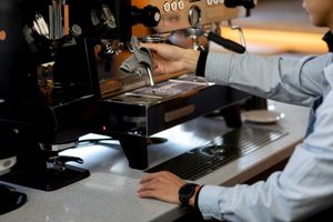 Чи потрібні ресторанам професійні кавомашини?