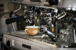 Чому варто взяти кавомашину в оренду?